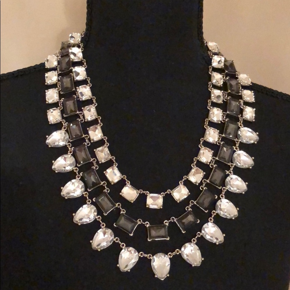 Loft Necklace 🔥